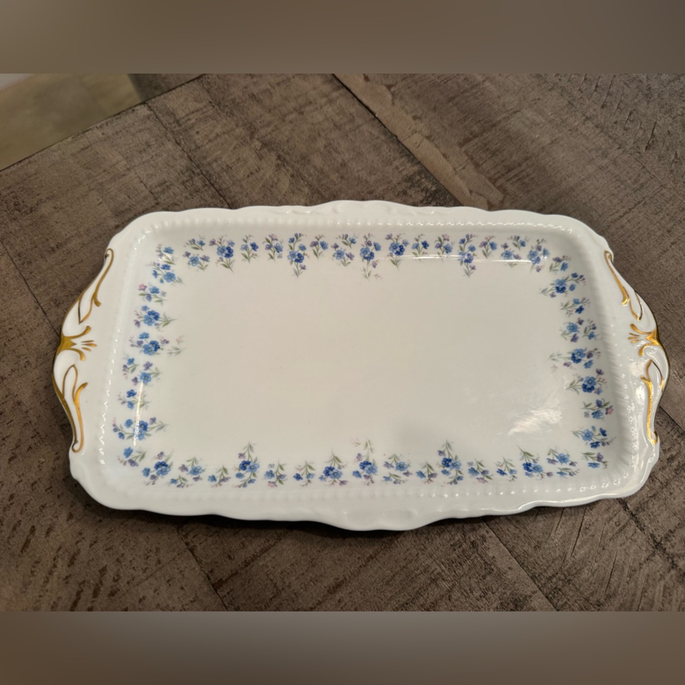 Royal Albert “Memory Lane” Sandwich Plate Tray. Made in England.